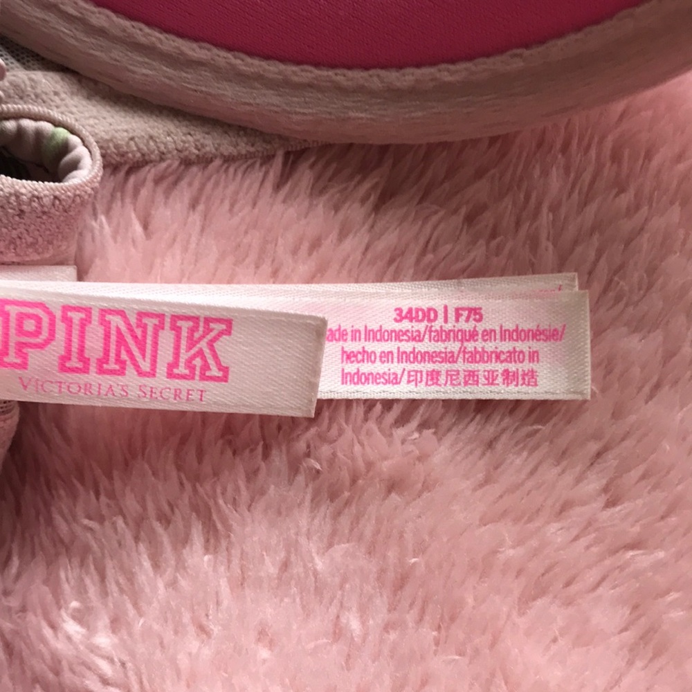 Pink bra - Picture 3 of 4